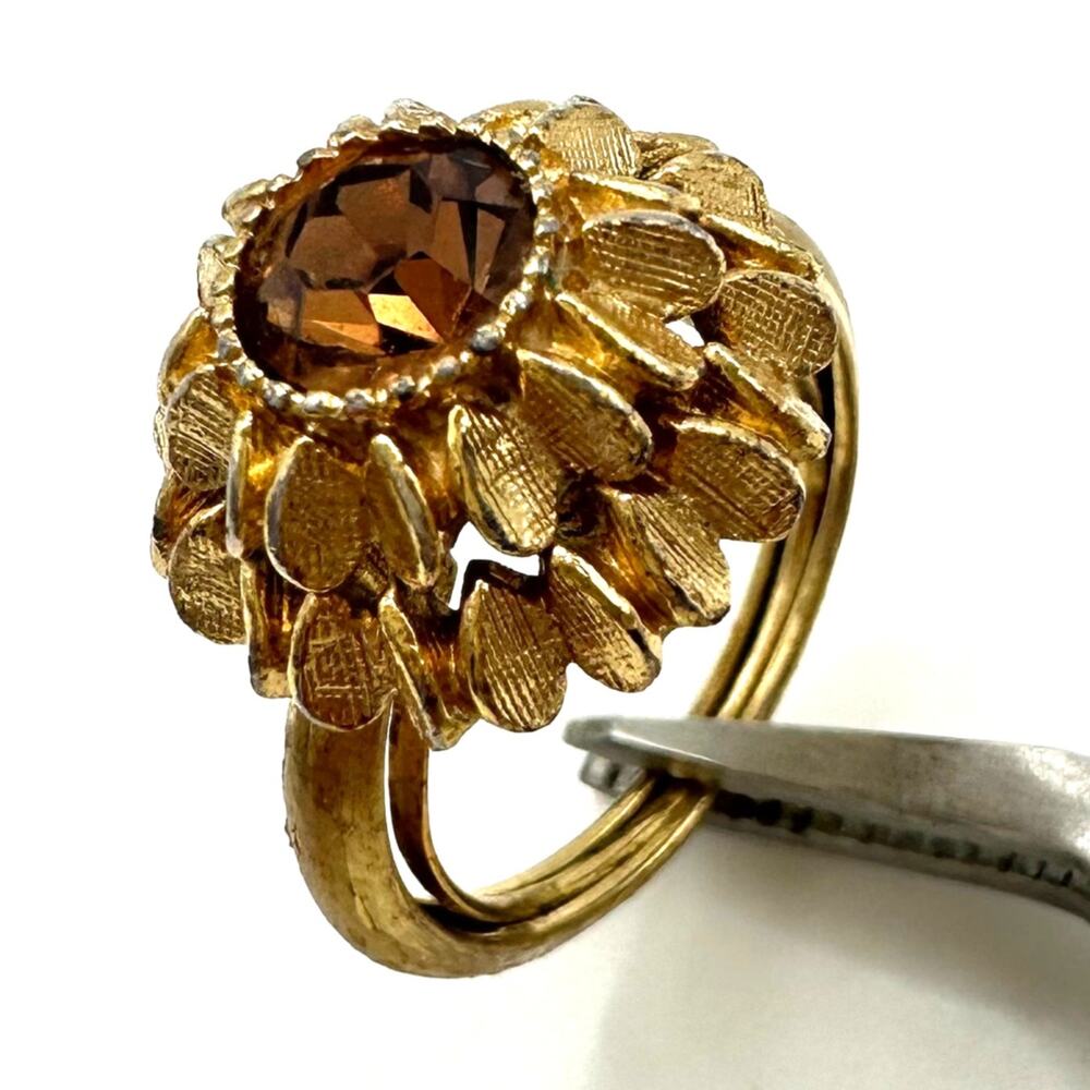 Avon vintage 1974 gold tone topaz rhinestone sunflower adjustable ring 5 6 7